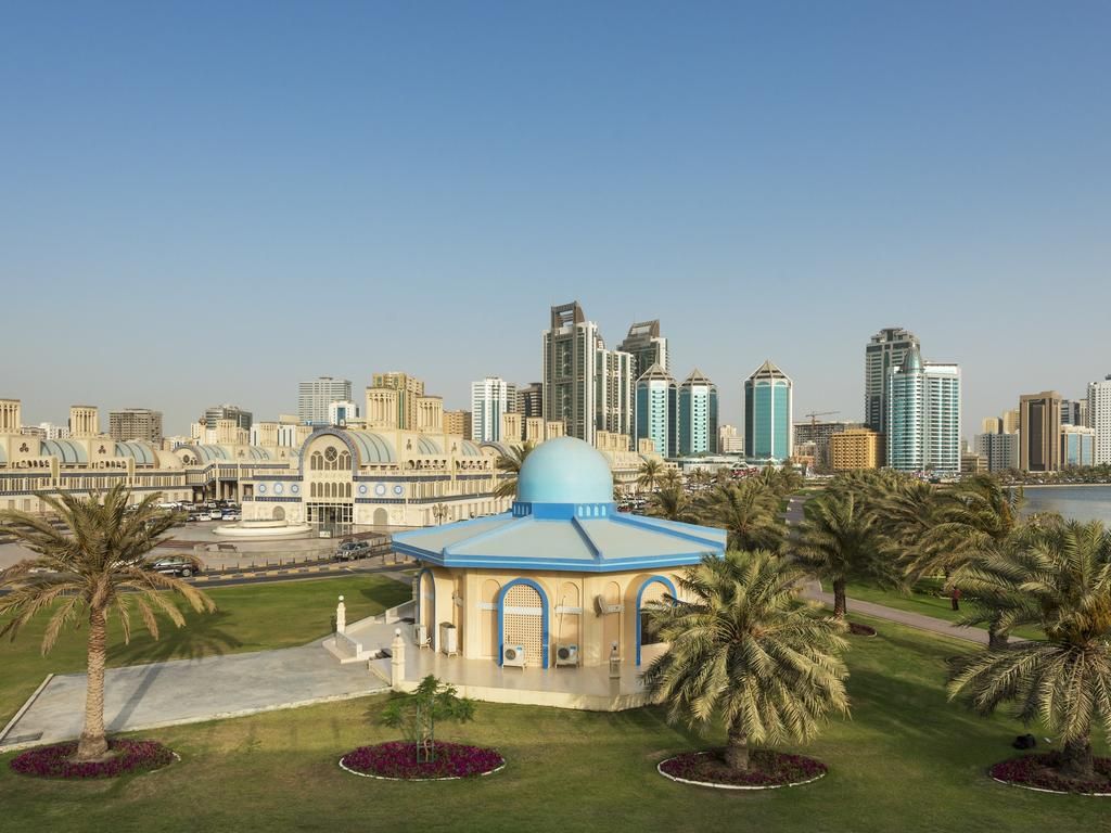 დუბაი / შარჟა რეკომენდირებული სასტუმრო - > Sheraton Sharjah Beach Resort *-!!!!