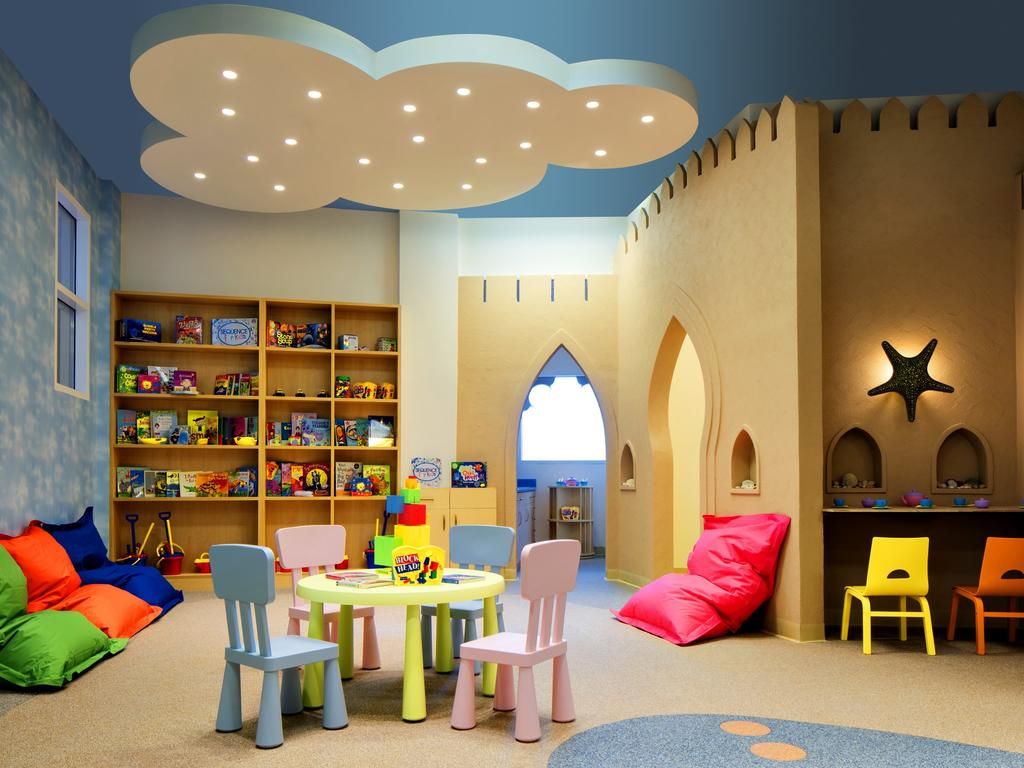 დუბაი / შარჟა რეკომენდირებული სასტუმრო - > Sheraton Sharjah Beach Resort *-!!!!