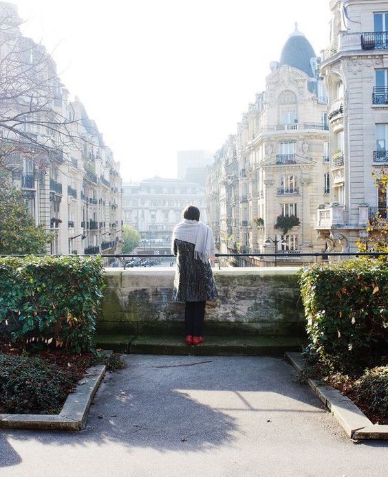 ეწვიეთ პარიზს საშობაოდ