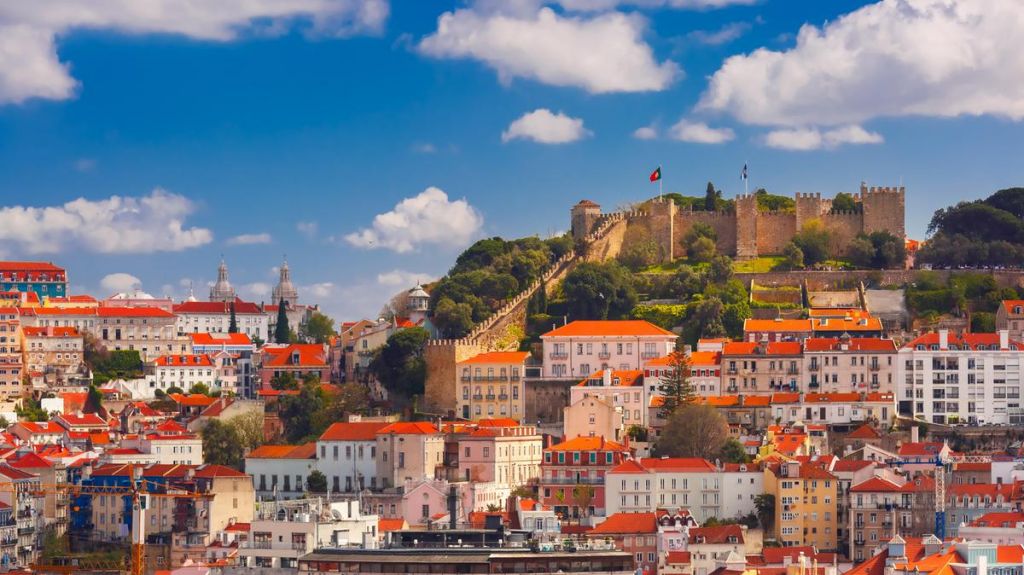 ლისაბონი, პორტუგალია  ორმხრივი ავიაბილეთები (- დეკემბერი)
