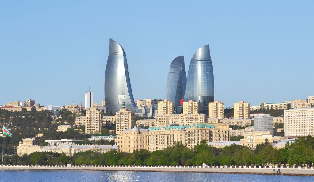 - სექტემბერი ტური ბაქოში