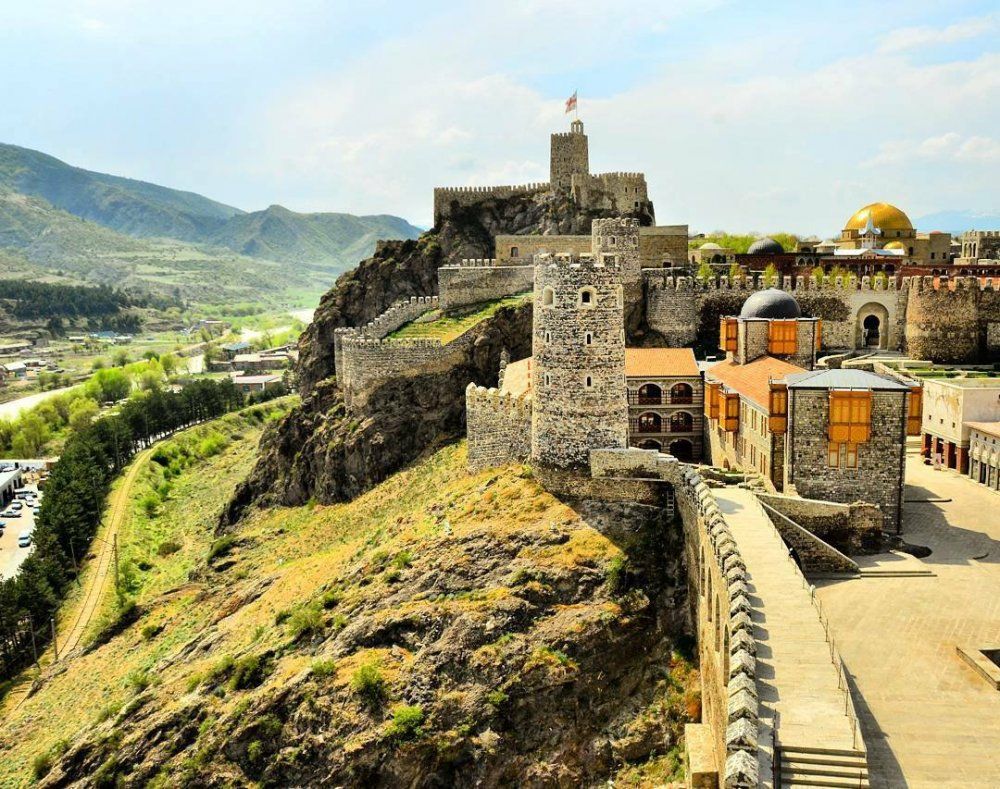 ტური ვარძიაში