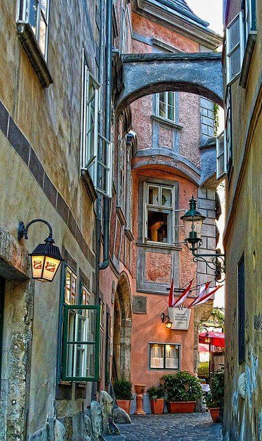 ბუდაპეშტი-ვენა-პრაღა