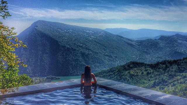 მოირონინე რაჭა-ლეჩხუმი, მრავალძალი, საირმის სვეტები, ქულბაქი