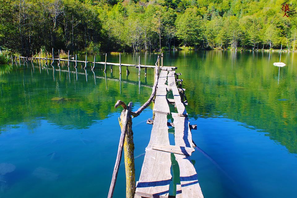 მოირონინე რაჭა-ლეჩხუმი, მრავალძალი, საირმის სვეტები, ქულბაქი