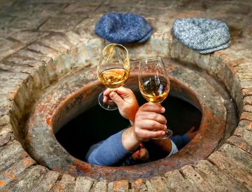 ტური  კახეთში :  ღვინის  დაყენება   8 000  წლისაა,  კახეთი  ღვინის  სამშობლოა !