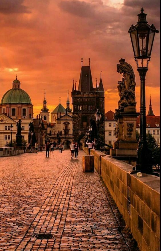 ჯგუფური ტური პრაღა-ვენა!! . ისიამოვნეთ ყველაზე დაბალ ფასად.