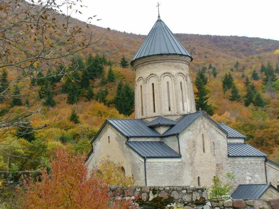 ძამას ხეობა - ბატეთის ტბა - ყინწვისი