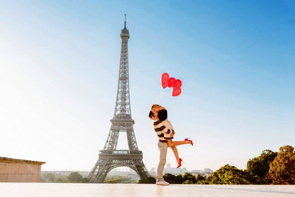 ვალენტინობა პარიზში !!