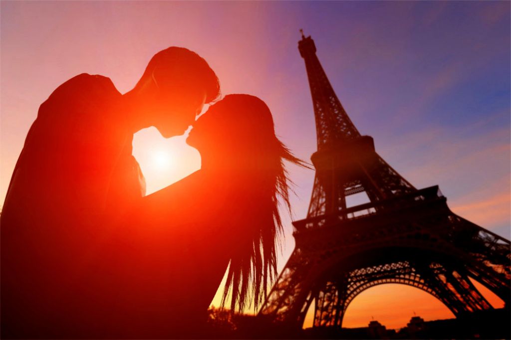 ვალენტინობა პარიზში !!