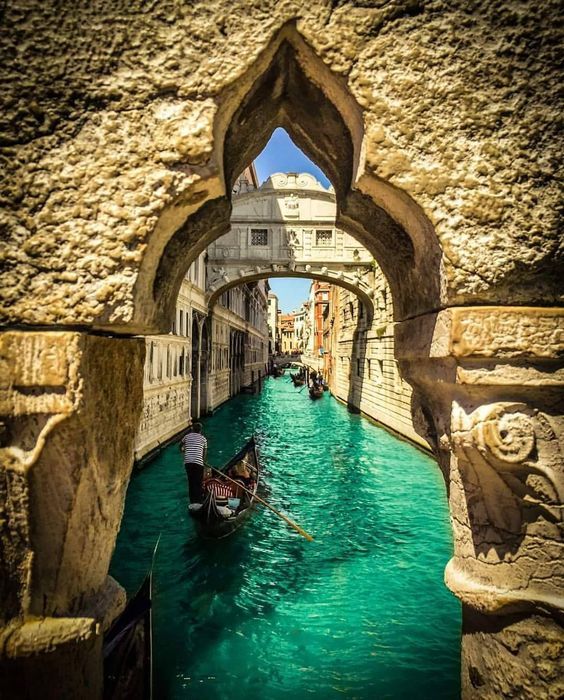 აქცია!!! ვალენტინობა იტალიაში - !!!