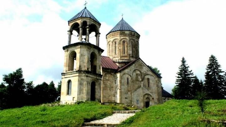 ერთ დღიანი ტური რაჭაში.