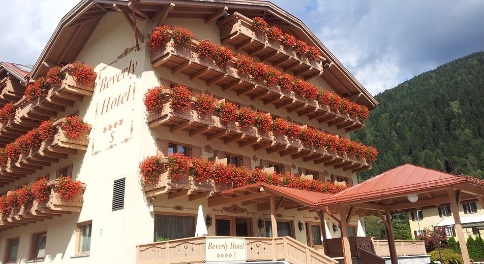 ისრიალეთ და დაისვენეთ ულამაზეს, იტალიის ალპებში. იქვე შეხვდით ახალ წელს.