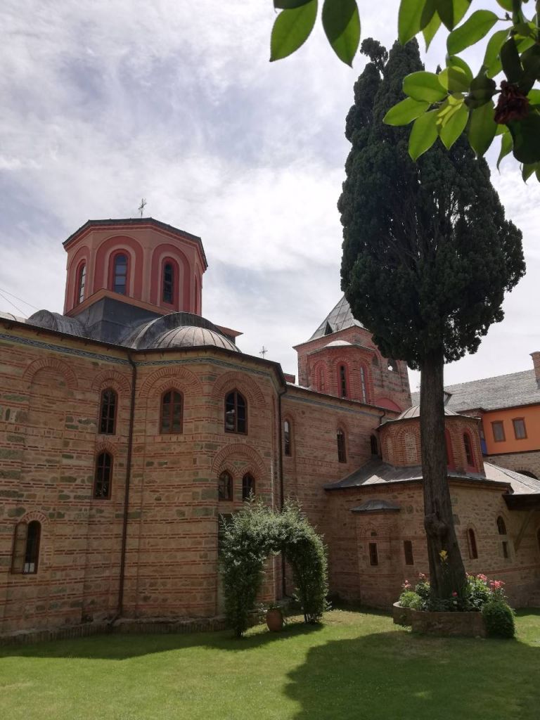 მოგზაურობა წმინდა მთაზე