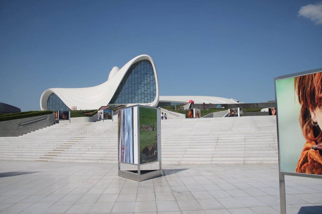 ბაქოს ტური! დასვენება ქალაქის დათვალიერებასთან ერთად!