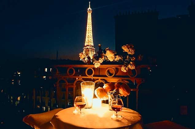 გაატარეთ სიყვარულის დღე სიყვარულის ქალაქ პარიზში!!! ტურის ღირებულება .