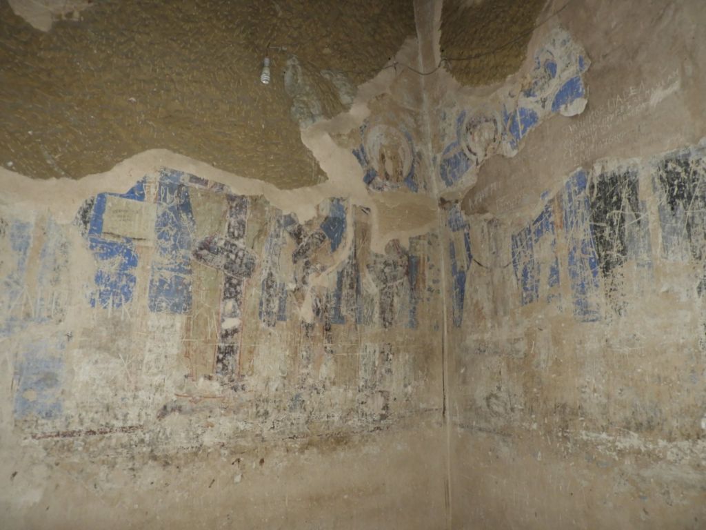 მრავალწყარო, ფერადი უდაბნო