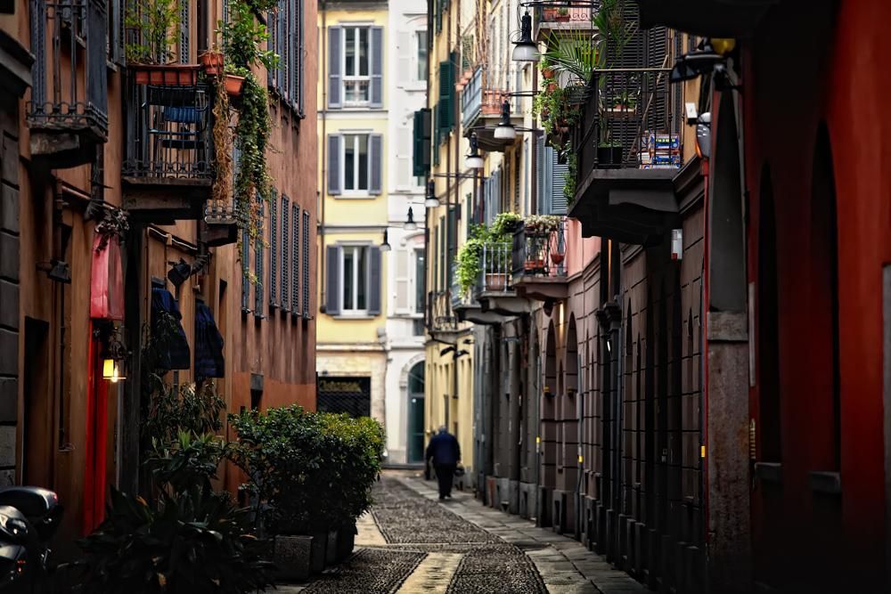 მილანი -