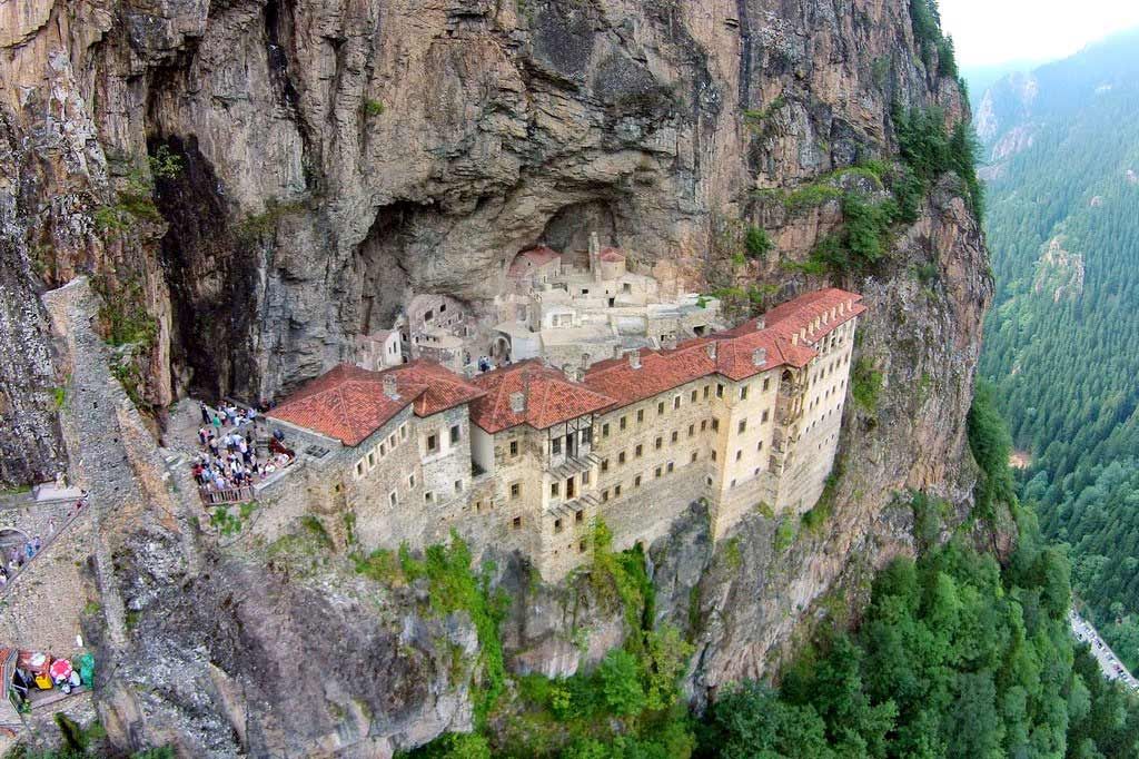 Trabzon-Uzingol Lake-Sumela Monastery 9-10-11 November!