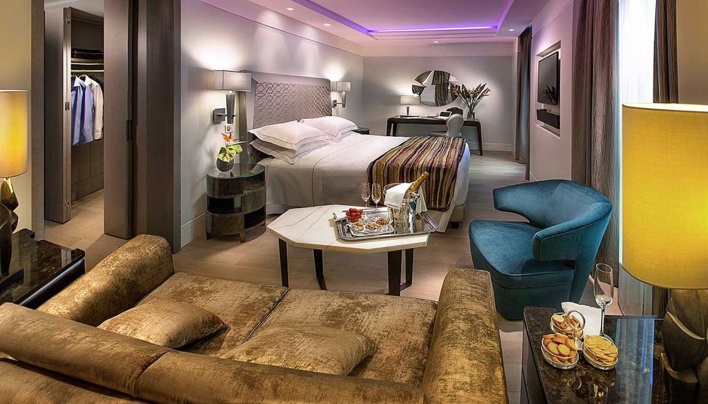 იჩქარეთ!! - მილანი / იტალია