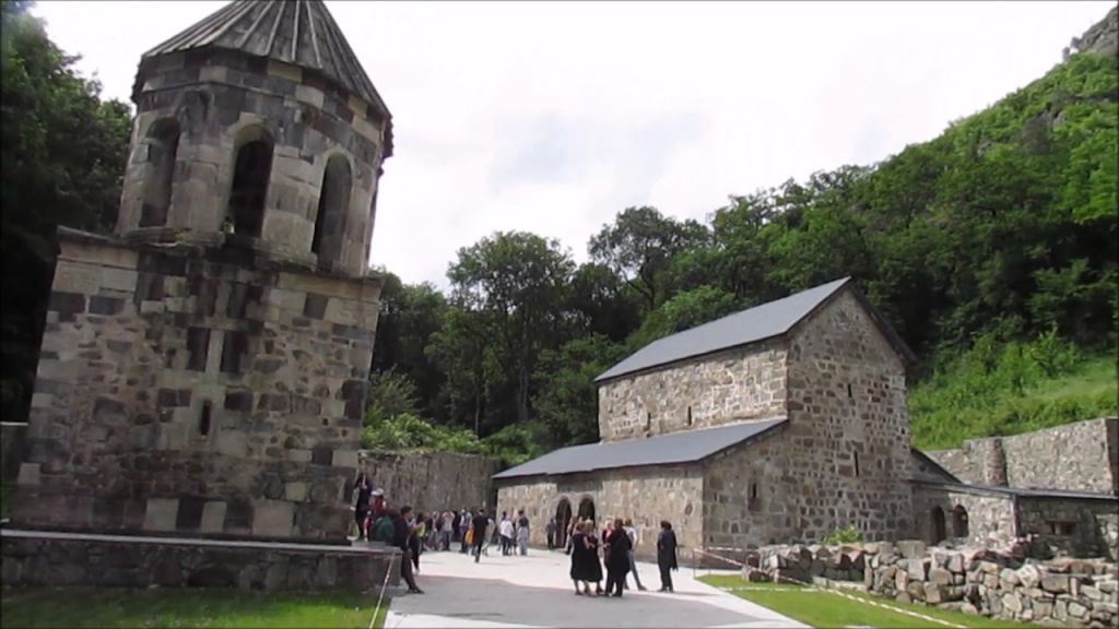 ერთდღიანი ტური: რაბათის ციხე, მწვანე მონასტერი, ბორჯომის პარკი