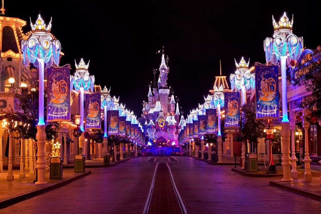 ⭐აქცია!!!  დღე პარიზში + Disneyland - !