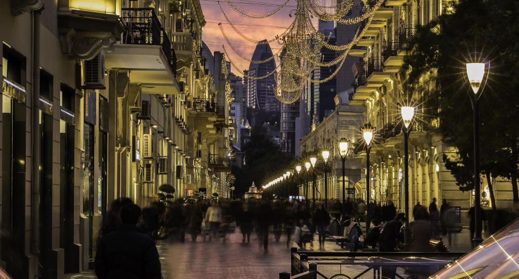 ბაქოს ტური * სასტუმროს მომსახურებით !