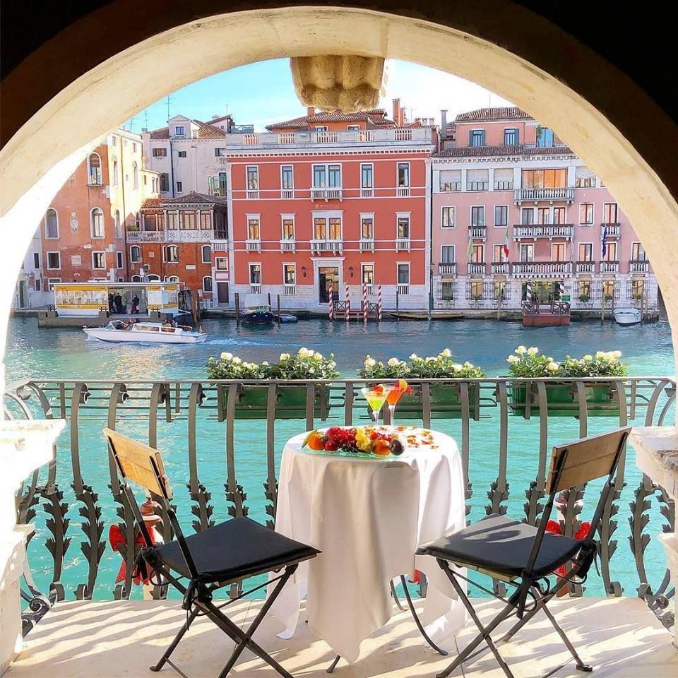 იტალიის სამი ცნობილი ქალაქი ერთ ტურში!