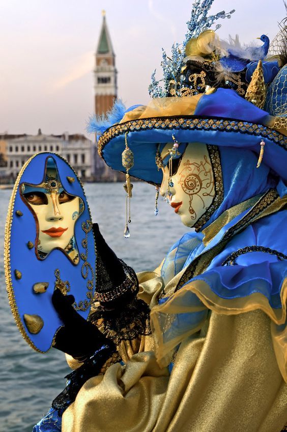 ვენეციის კარნავალი♥იტალიის  ქალაქი