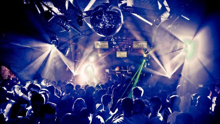 დიდხანს ნუ იფიქრებთ,  ახალგაზრდული, მხიარული და აქტიური ბერლინი 