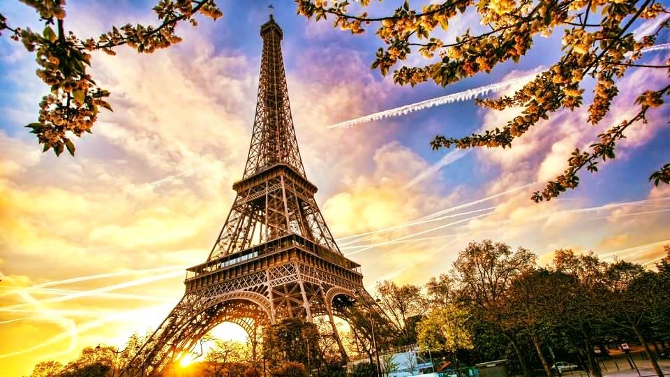 საფრანგეთი - პარიზი! სრული საგზური  !