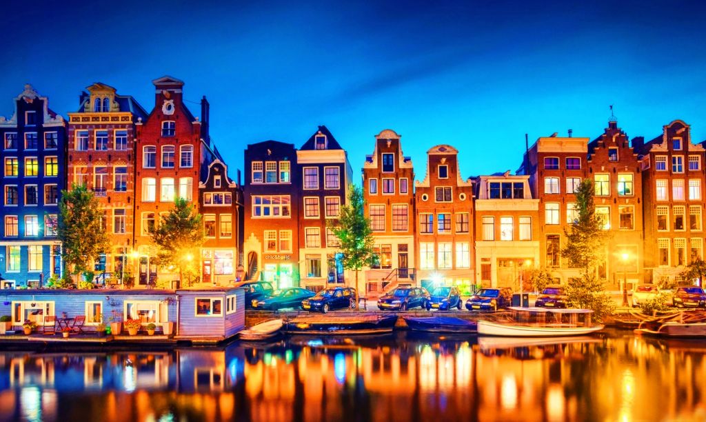 აქცია!!!  დღე ამსტერდამში !!!