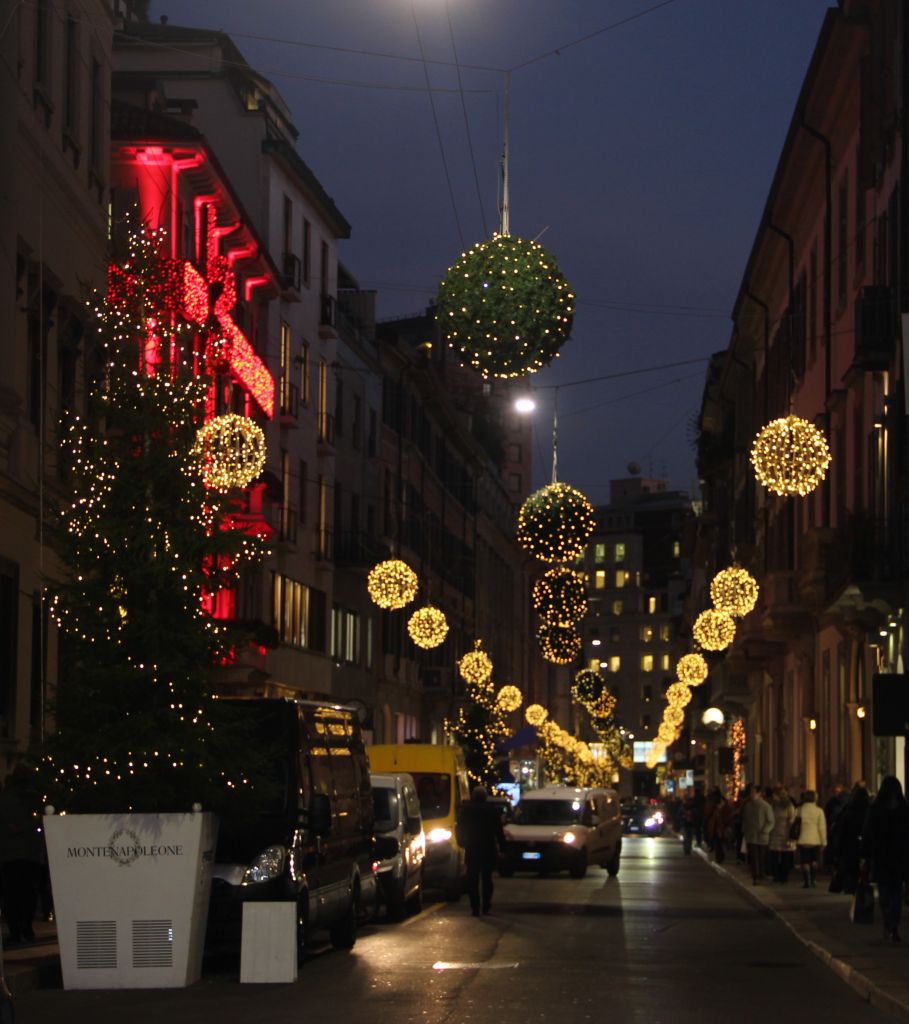 მილანი -