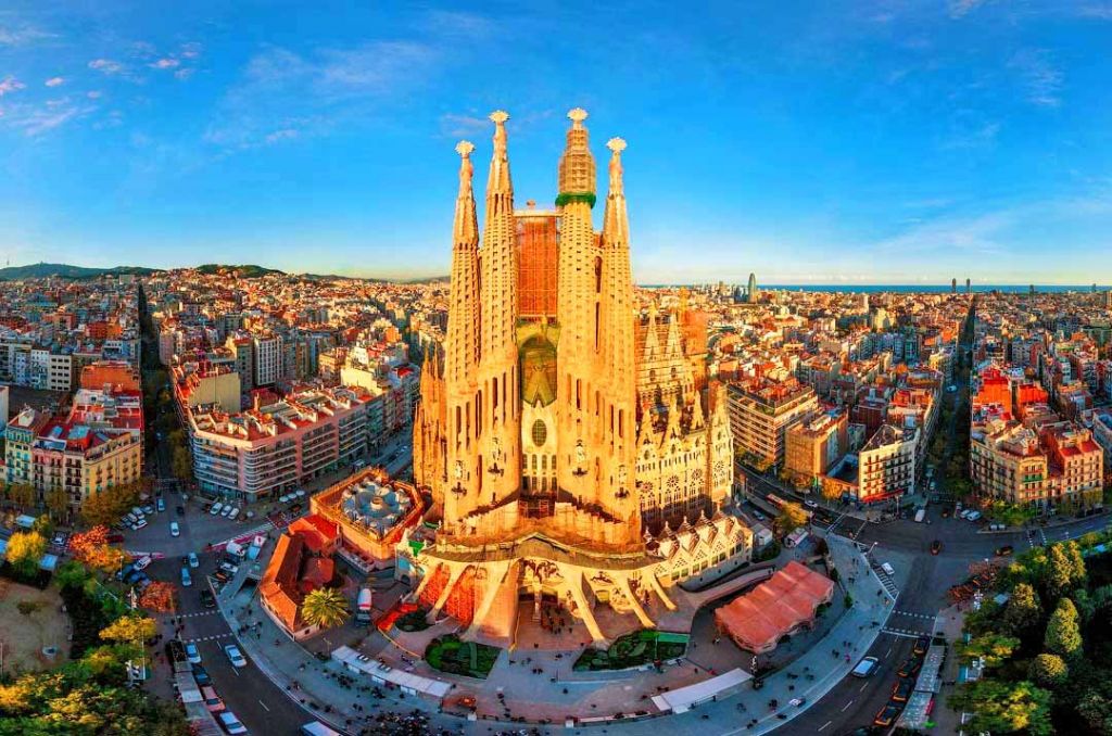 დღე ბარსელონაში + Sagrada Familia-ს შესასვლელი ბილეთი საჩუქრად!