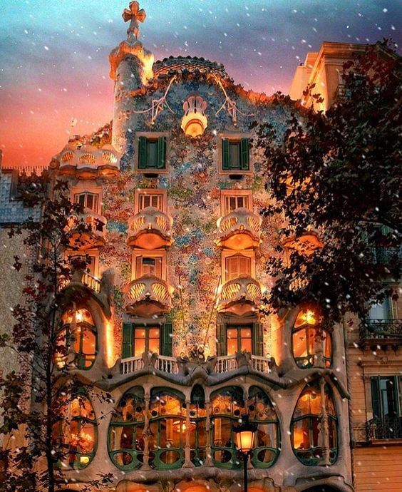 დღე ბარსელონაში + Sagrada Familia-ს შესასვლელი ბილეთი საჩუქრად!