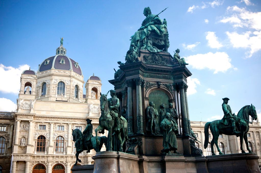 ბერლინი ➺ პრაღა ➺ ვენა ➺ ბუდაპეშტი / BERLIN ➺ PRAGUE ➺ VIENNA ➺ BUDAPEST 