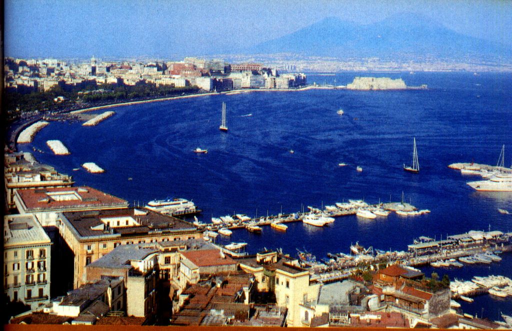 ნეაპოლი – .