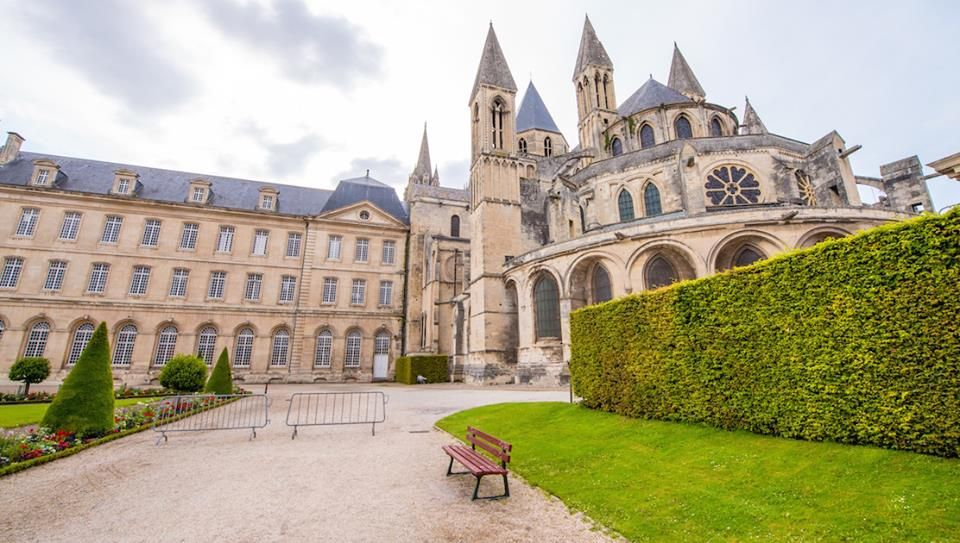 ბარსელონა - კოსტა ბრავა - ნიცა - მონაკო - სან რემო - კანი - ბარსელონა ! ჯგუფური საგზურის ღირებულება !