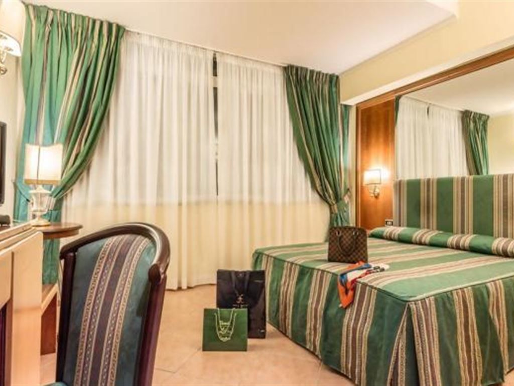 გაზაფხული-რომში