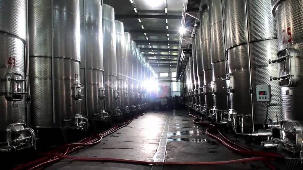 ღვინის  ტური  კახეთში  :  თელავი - წინანდელი - ახმეტა - ყვარელი  :   " მეღვინეობა  ხარება " - კავკასიონის კლდეში ნაკვეთი ღვინის საცავი ... უნიკალური ქინძმარაული . . . !