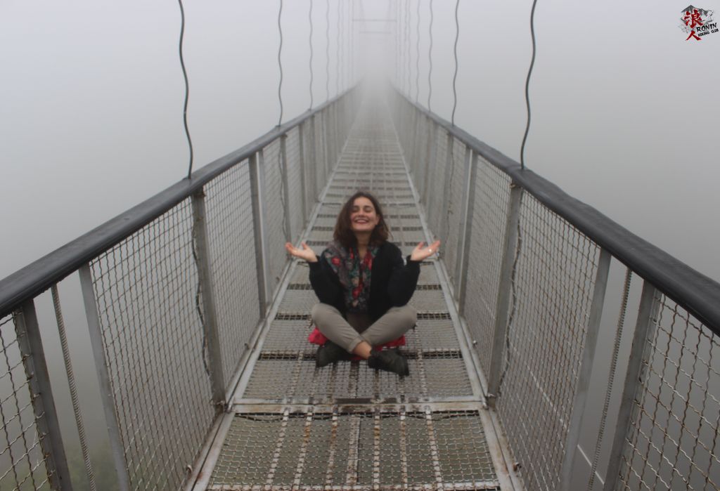 მოირონინე უცნობი სომხეთი - აპრილს