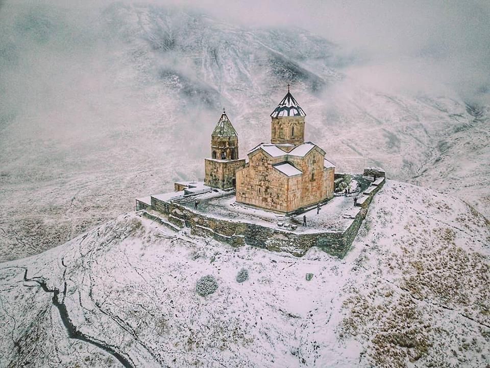 მარტს თოვლიანი ყაზბეგი