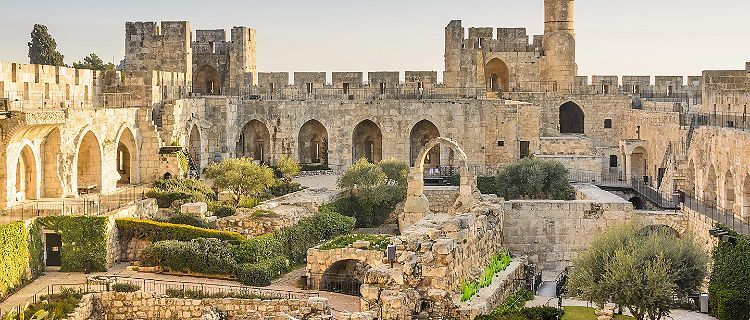 აღდგომის ბრწყინვალე დღესასწაული წმნიდა მიწაზე -