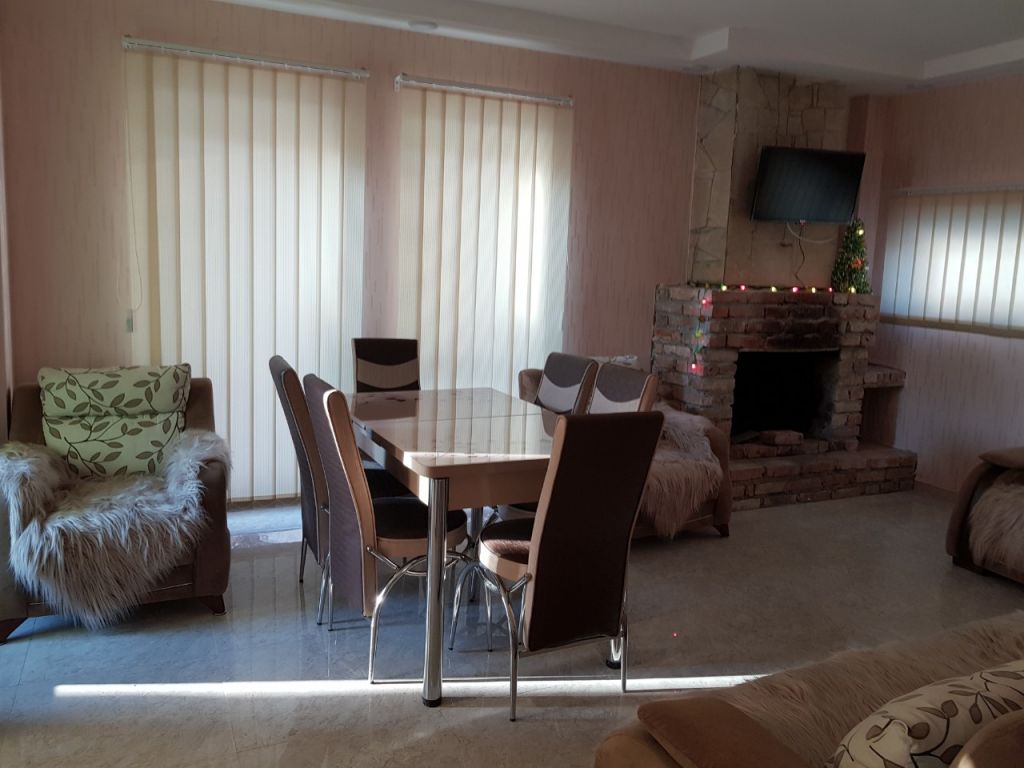 ქირავდება კოტეჯი