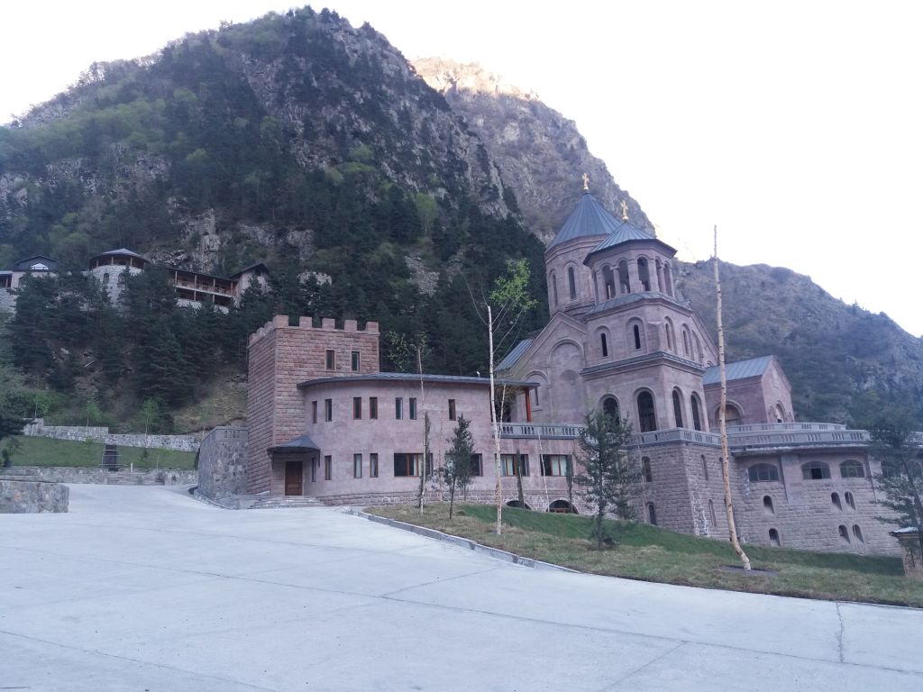 ერთდღიანი ჯიპ-ტური ყაზბეგში! (გერგეტი, დარიალი)