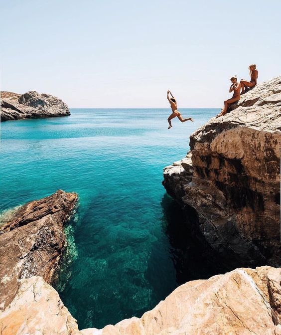 ოქროსფერქვიშიანი სანაპირო - აია ნაპა 