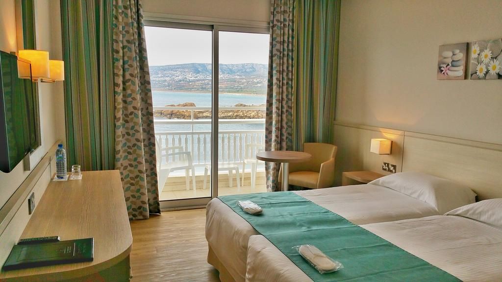 რელაქს ტური მრავალფეროვან მზიან კვიპროსზე