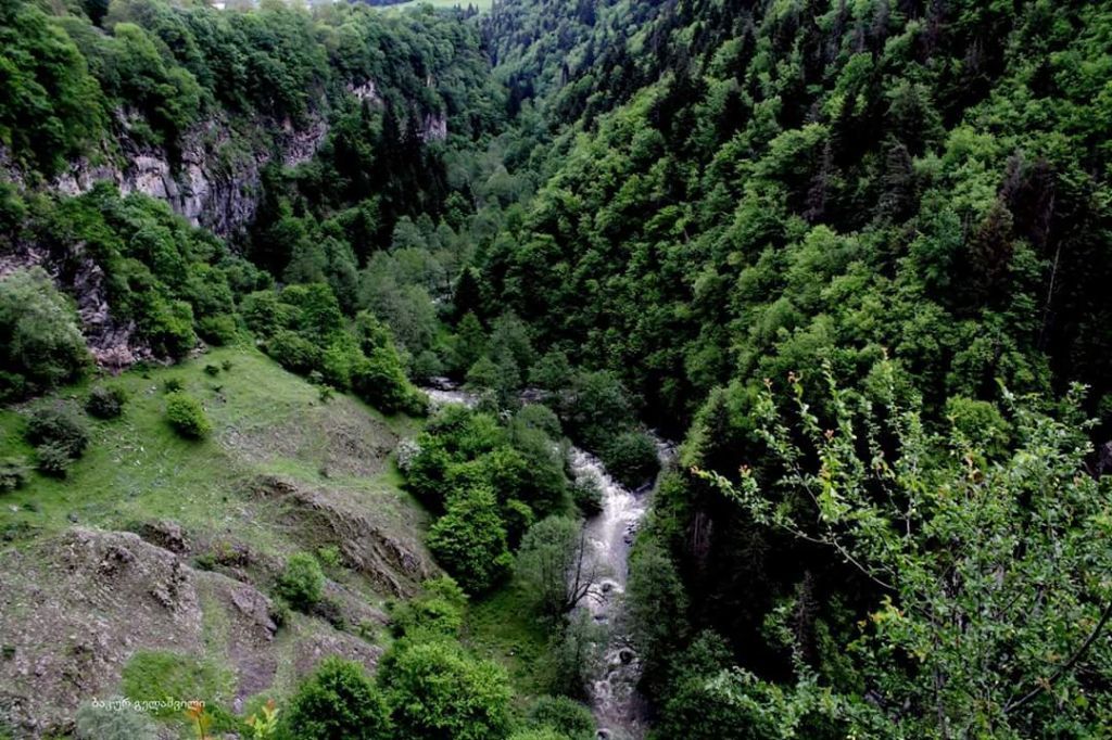 ბორჯომი-ლიკანი-მწვანე მონასტერი-რაბათი-ვარძია...ერთ დღიანი ტურო სამცხე-ჯავახეთში