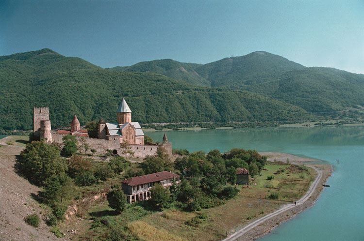 ტური გუდაურში