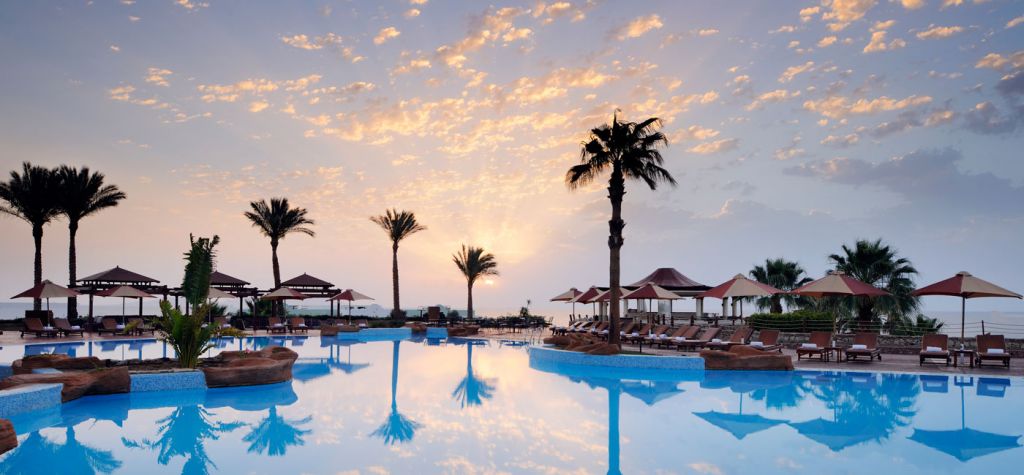 თუ მოგენატრა ზაფხული ეს დღიანი ტური შარ ელ შეიხში თქვენთვისაა